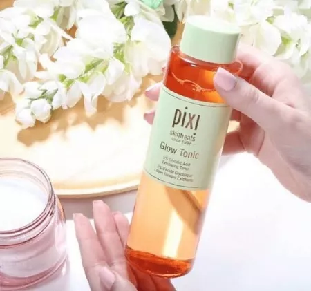 Pixi Glow Tonic: Exfoliate & Reveal Radiant Skin