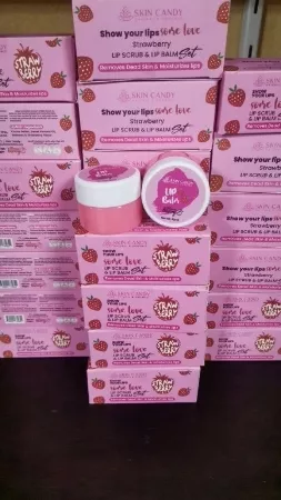 مجموعة مقشر ومرطب شفاه Skin Candy: وداعًا للشفاه الجافة